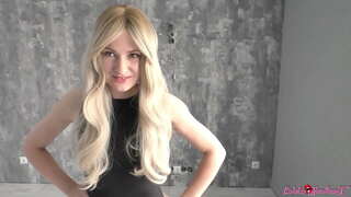 Yigit-qiz do&#039;sti haqida Pantyhose va xo&#039;roz minib - Laloka4you