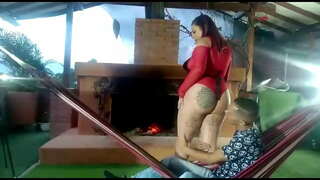 Je baise au service d&#039;un motel parce que ma copine me laisse en attente de voir que culiada dans la cheminée et dans le amaca avec lustylatinasex